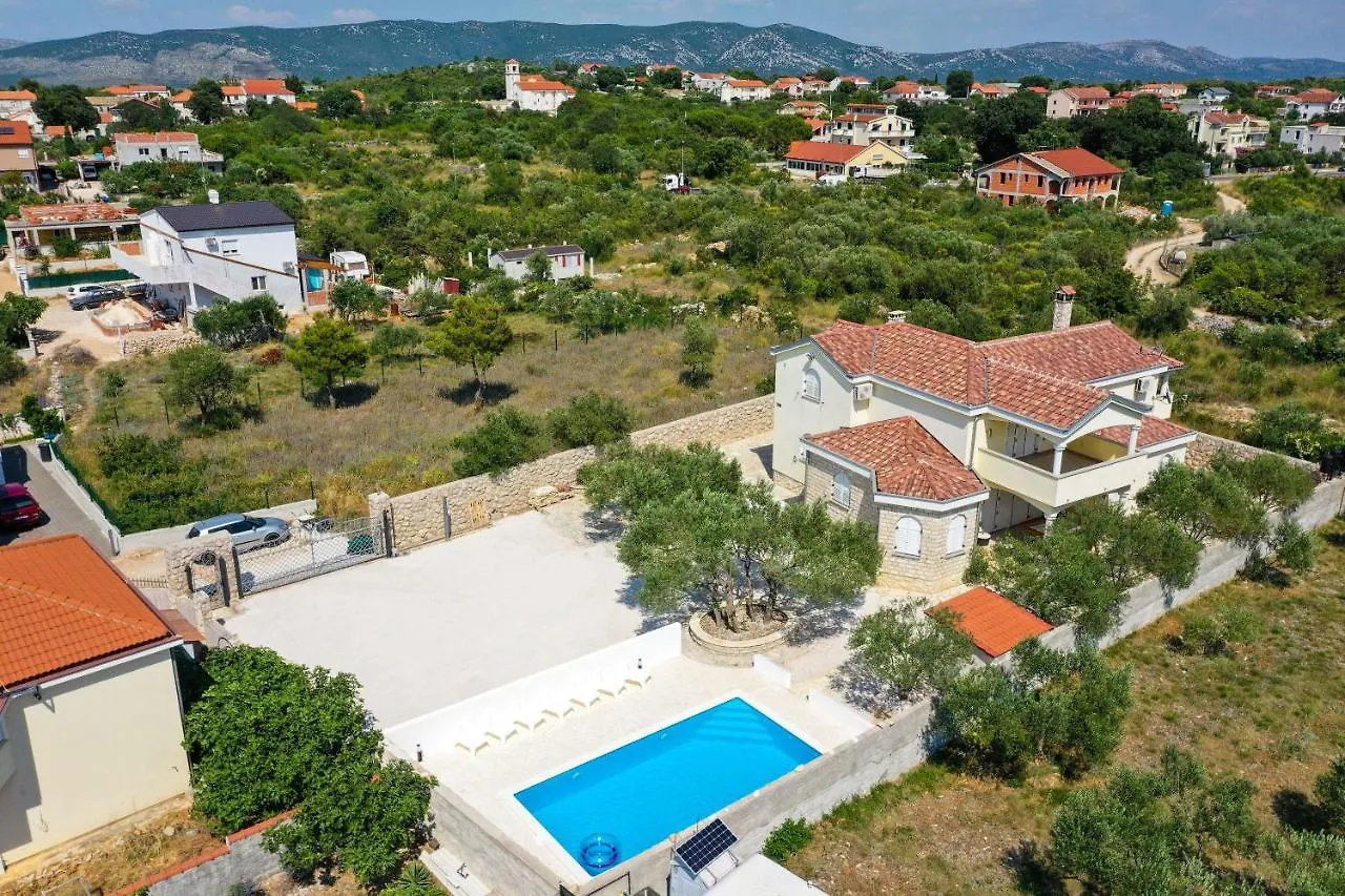 House Anna Villa Drage