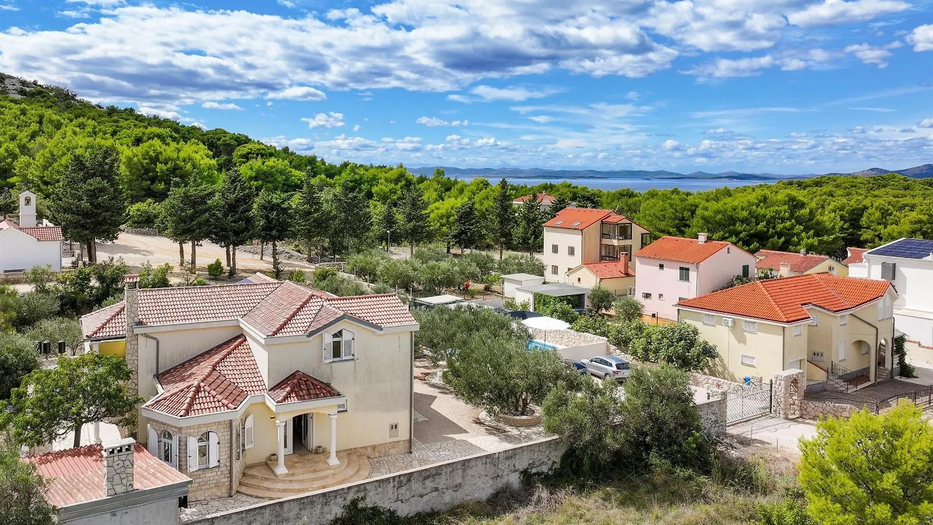 House Anna Villa Drage 0*,