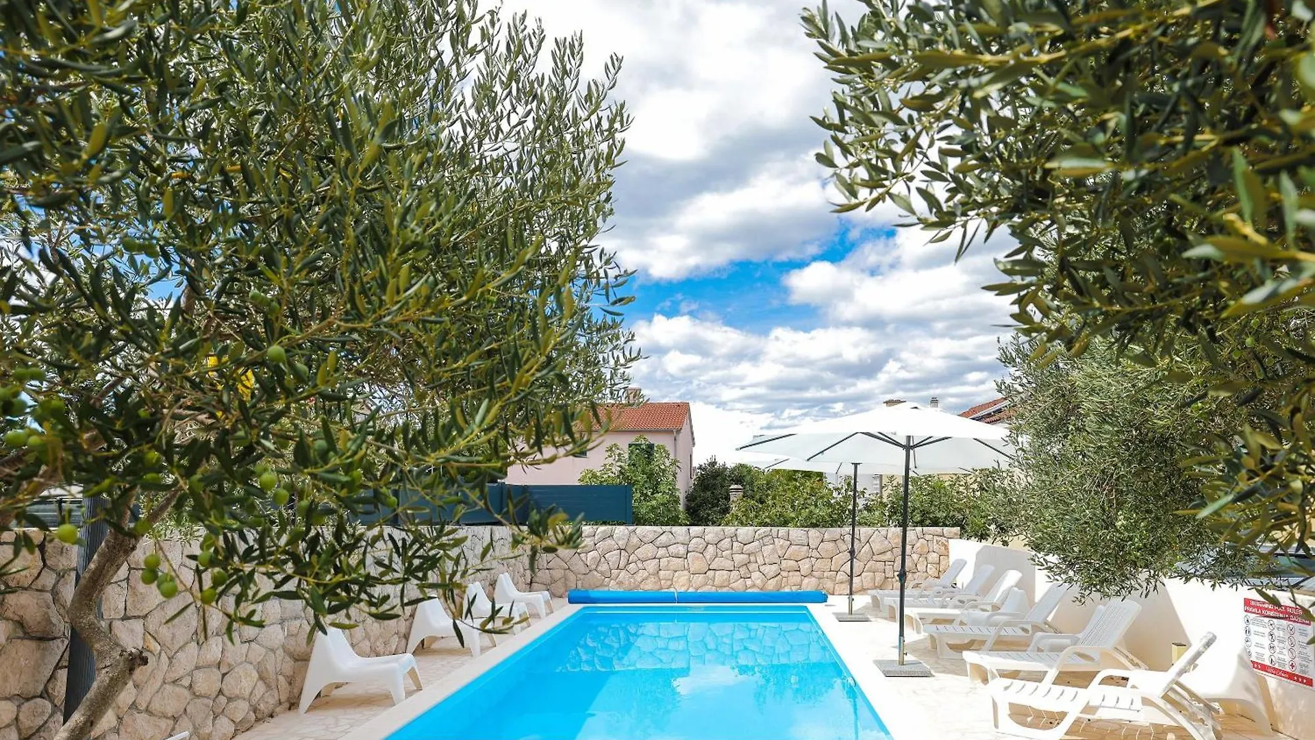House Anna Villa Drage 0*,